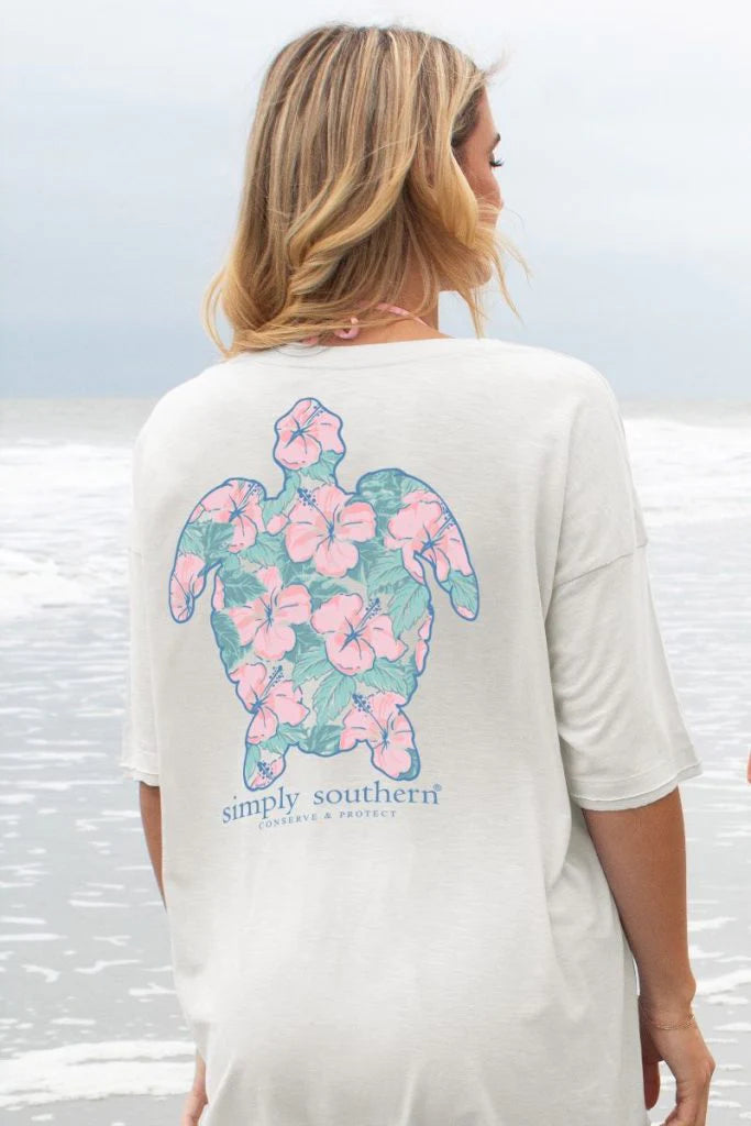 Hibiscus Turtle Tee ~ Simply Southern