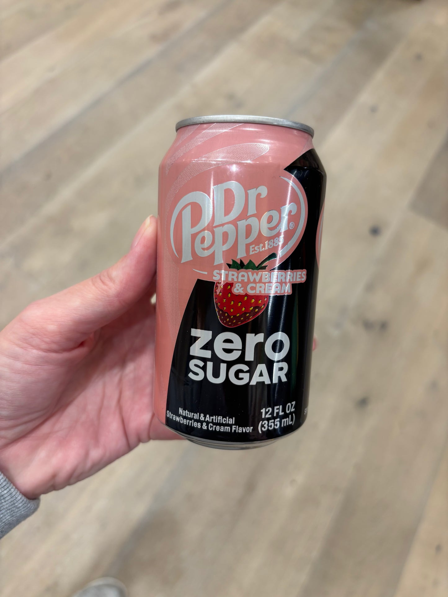 Zero Sugar Strawberries & Cream Dr Pepper