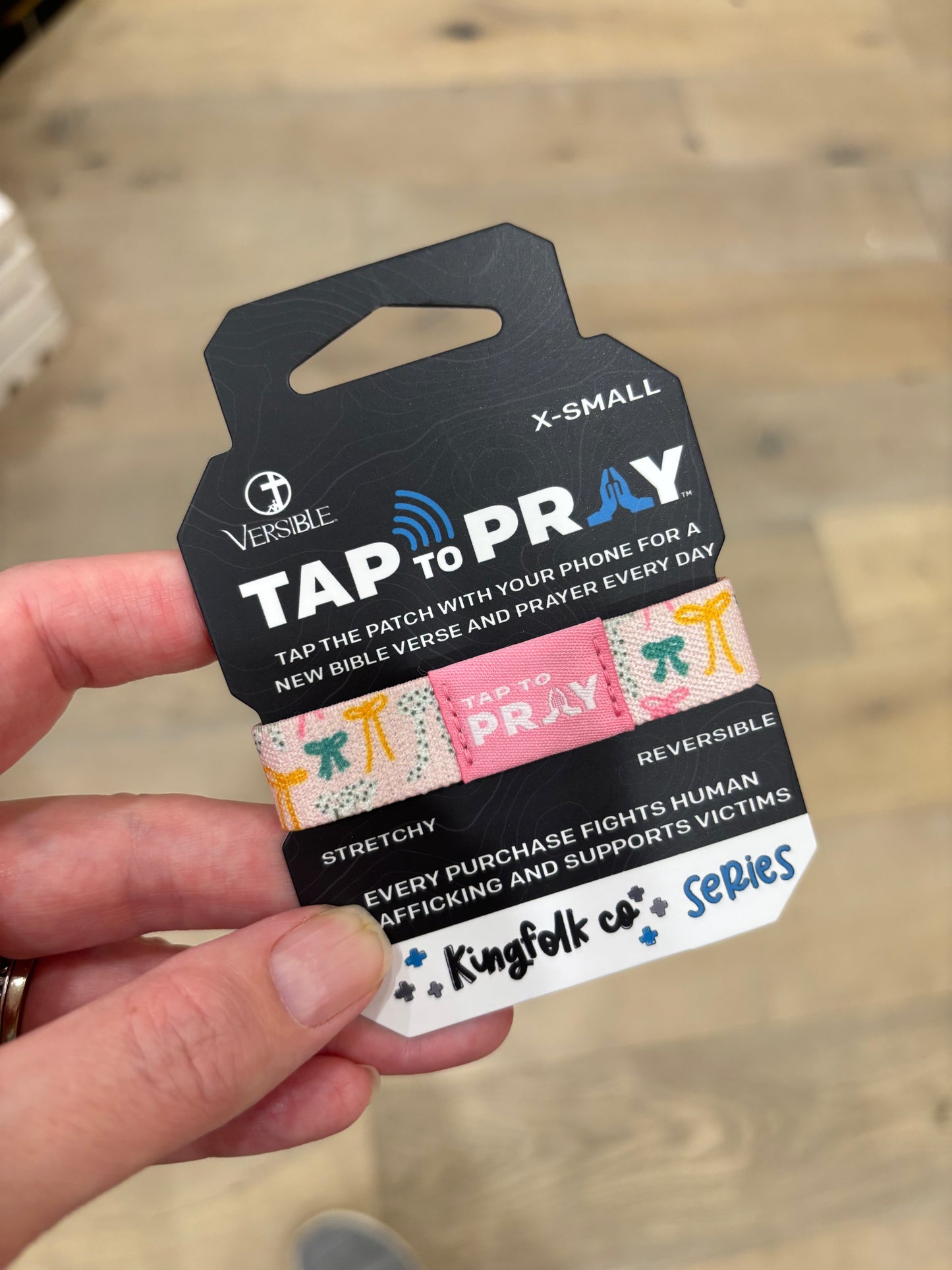 Versible ~ Tap To Pray Stretchy Band