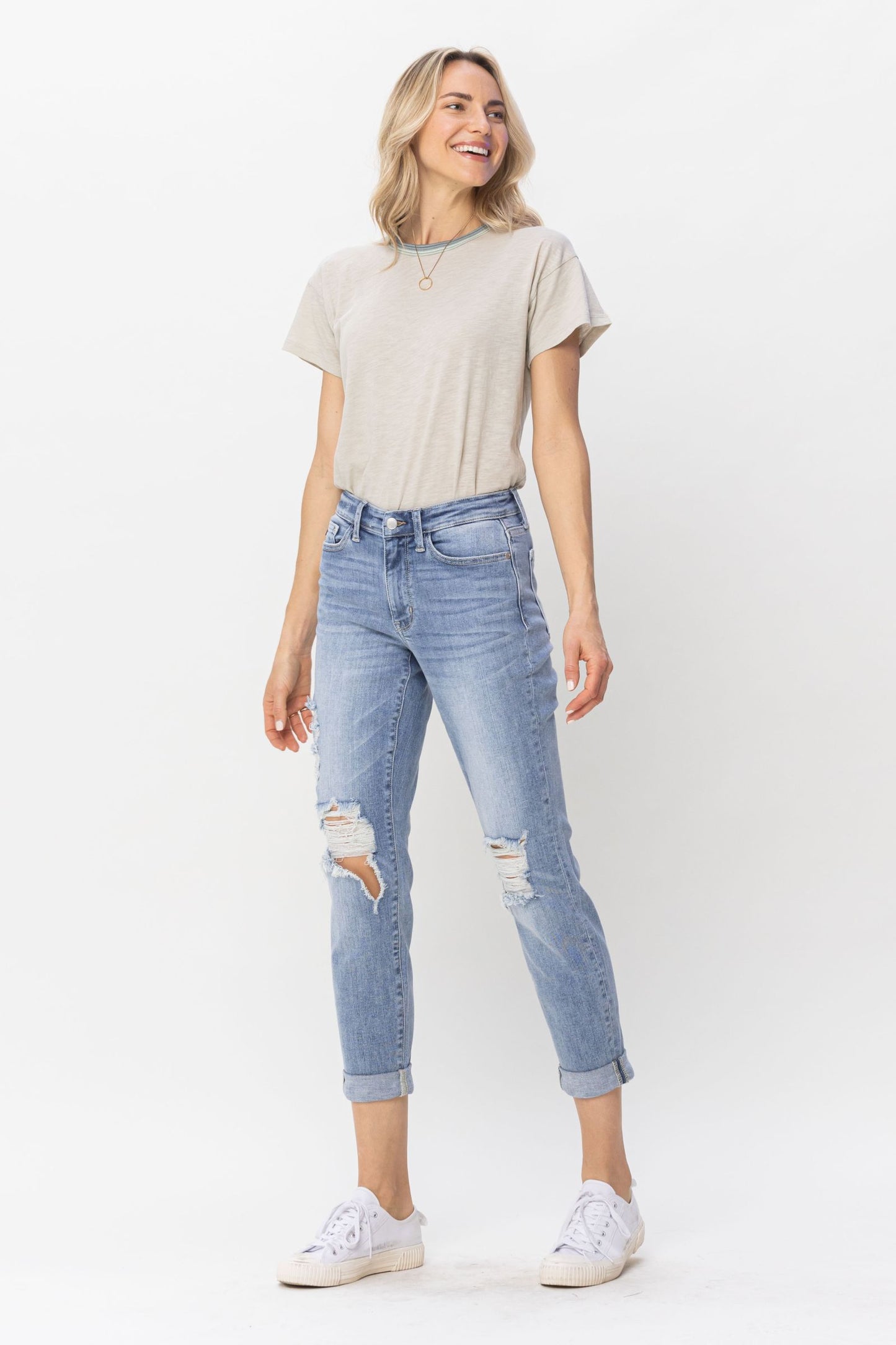 Maddie ~ Light Wash Boyfriend Fit Judy Blue Jeans