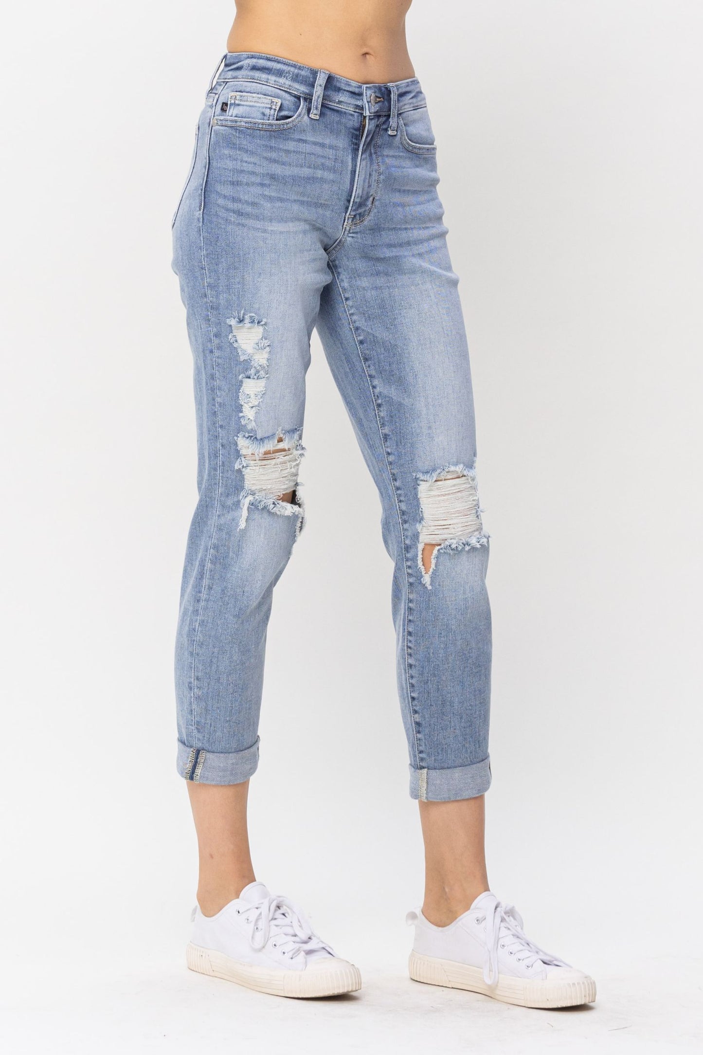 Maddie ~ Light Wash Boyfriend Fit Judy Blue Jeans