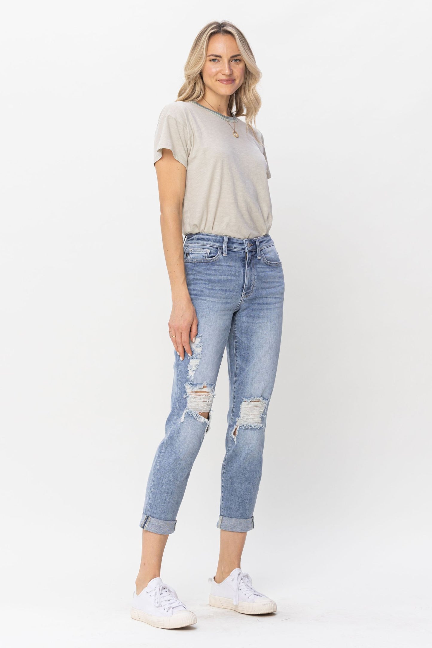 Maddie ~ Light Wash Boyfriend Fit Judy Blue Jeans