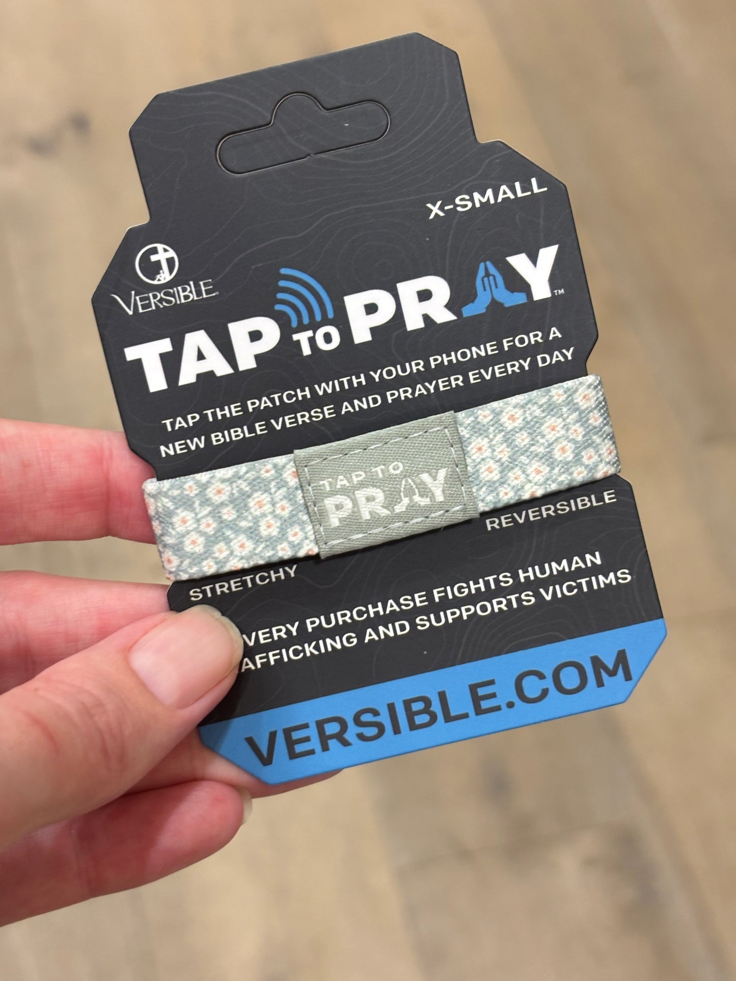 Versible ~ Tap To Pray Stretchy Band