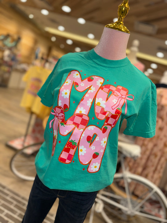 Strawberry Dreams ~ MAMA Graphic Tee
