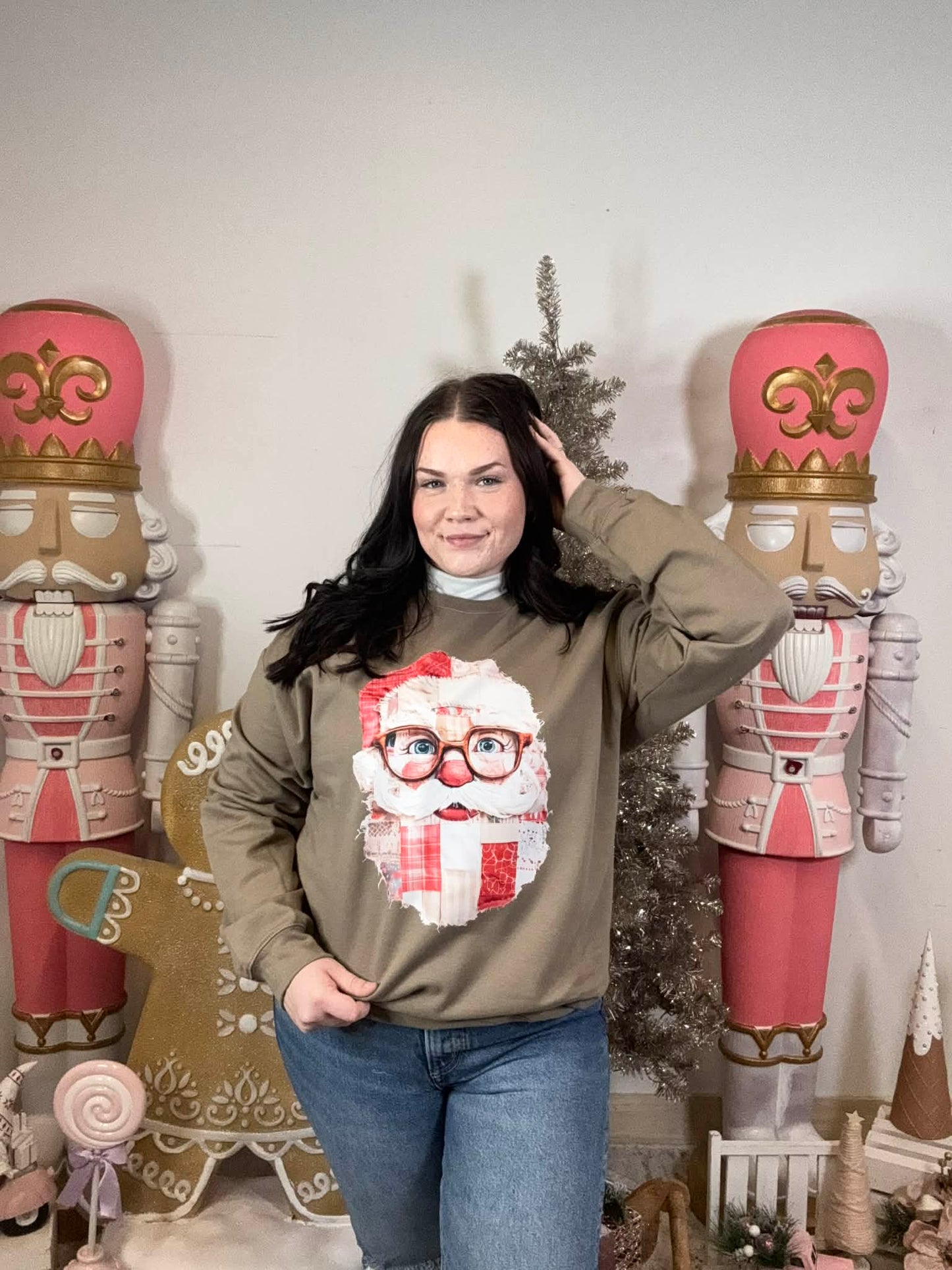 Patchwork Santa Crewneck Sweathsirt